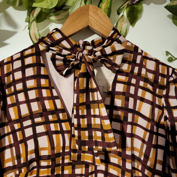 ⚡️⚡️FLASH SALE!!!GAL MEETS GLAM Lindsey Painted Windowpane Tie Neck - Picture 11 of 16